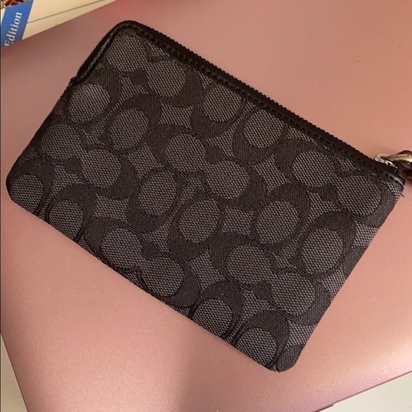 Coach wallet NEW - Picture 2 of 4